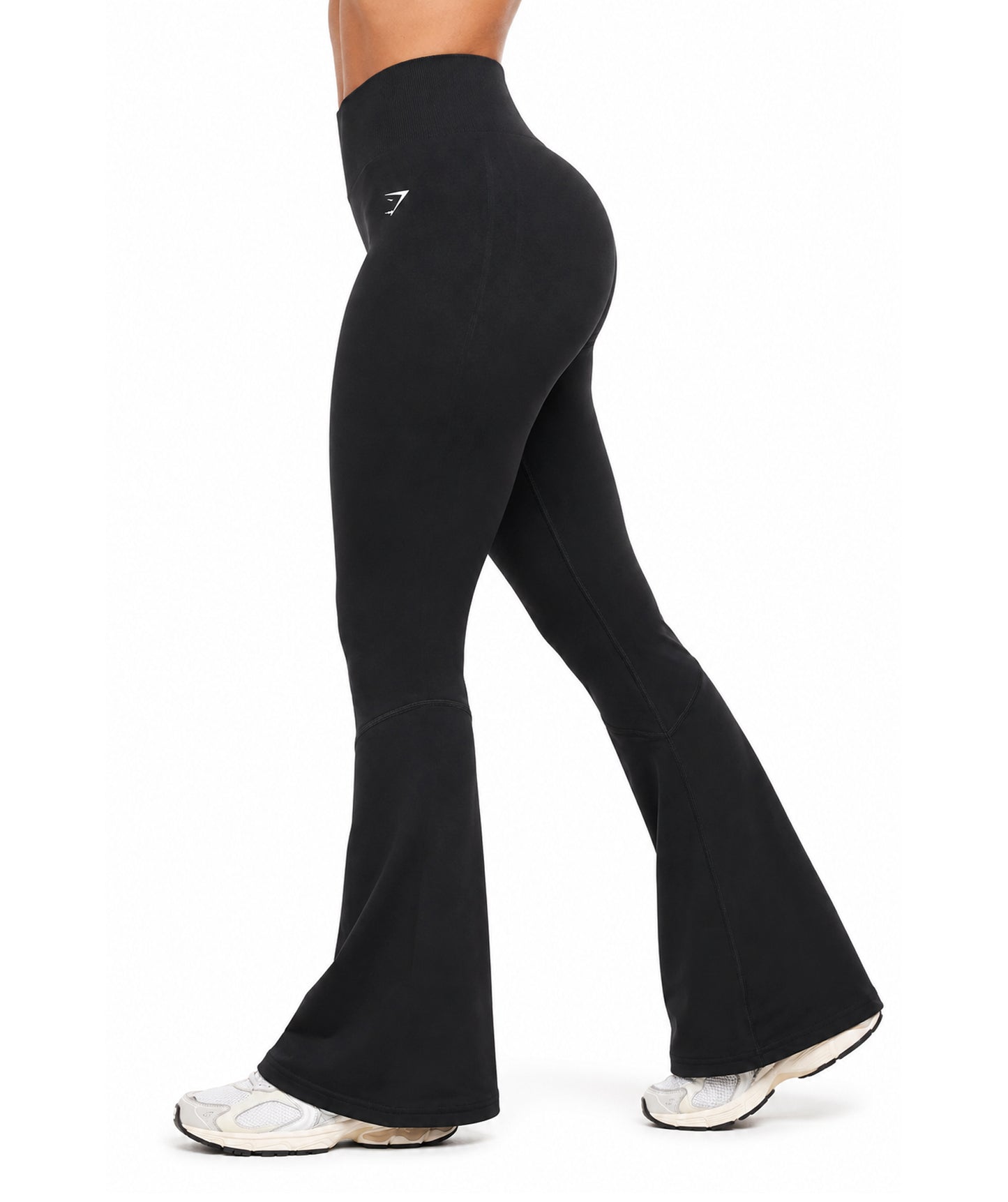 Everyday Seamless Flared Legging by GYMSHARK
