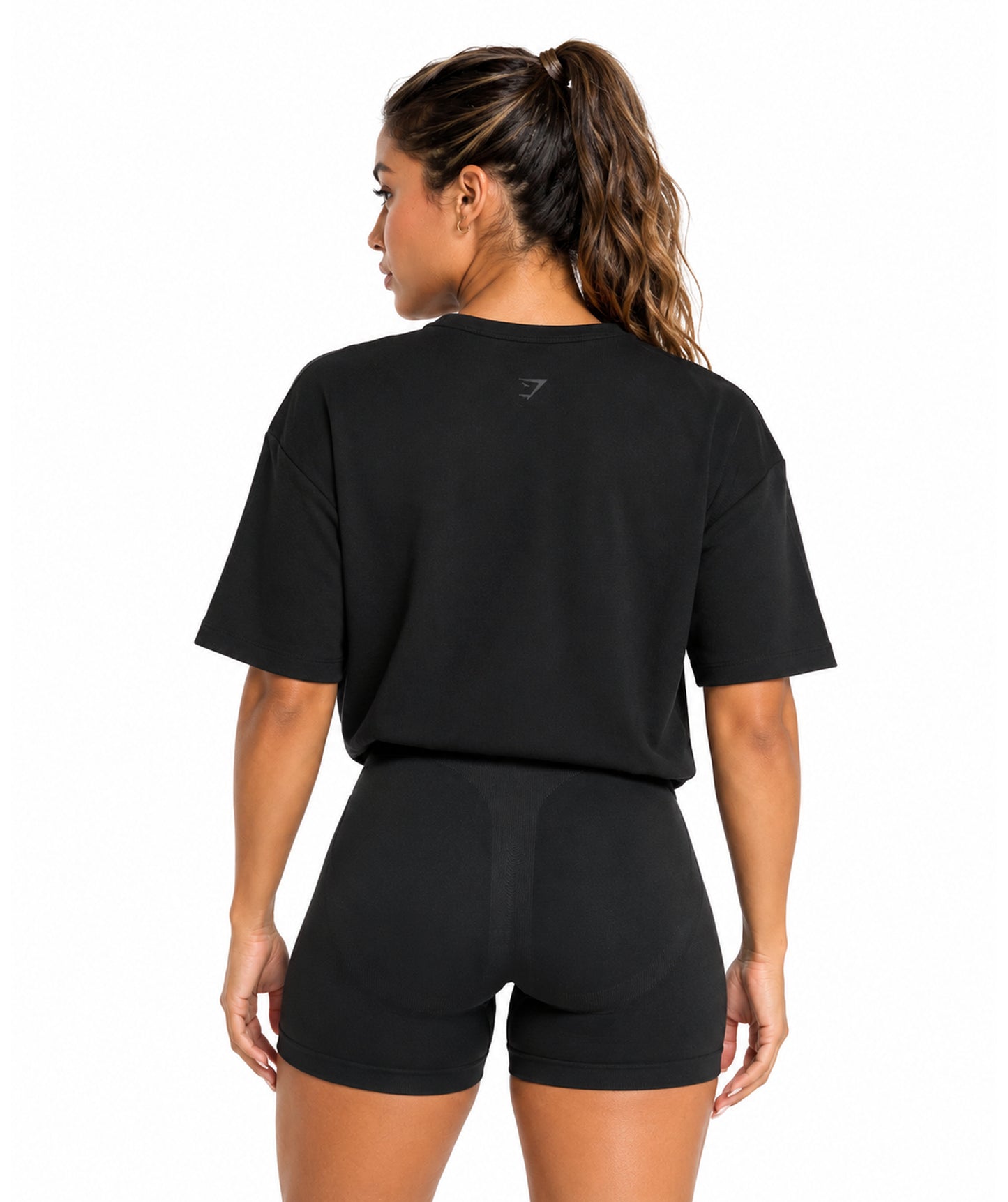 Lifting Oversized Pump Cover by GYMSHARK